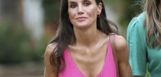 Królowa Letizia oczarowała zebranych. Od zjawiskowej sukni ciężko oderwać wzrok