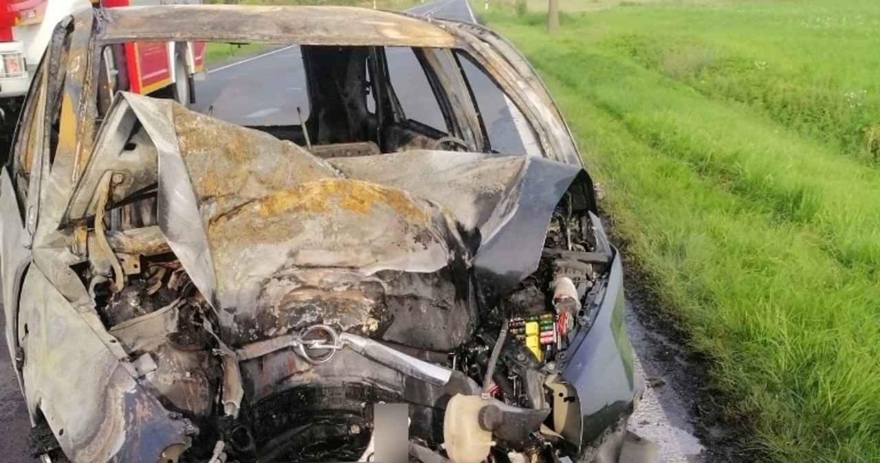 Makabryczny wypadek koło Śremu. Nie żyje 19-letni kierowca