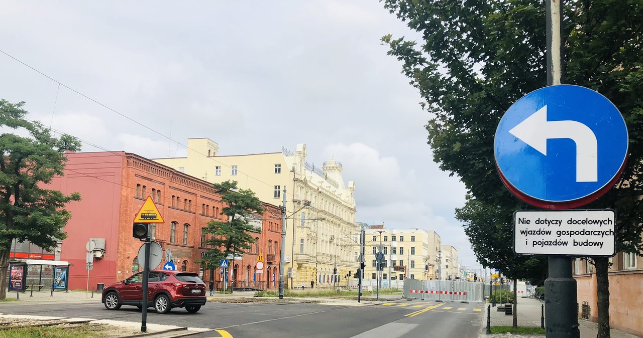 Aleja Kościuszki w Łodzi zamknięta. Kierowcy mówią o dezorientacji i zagubieniu