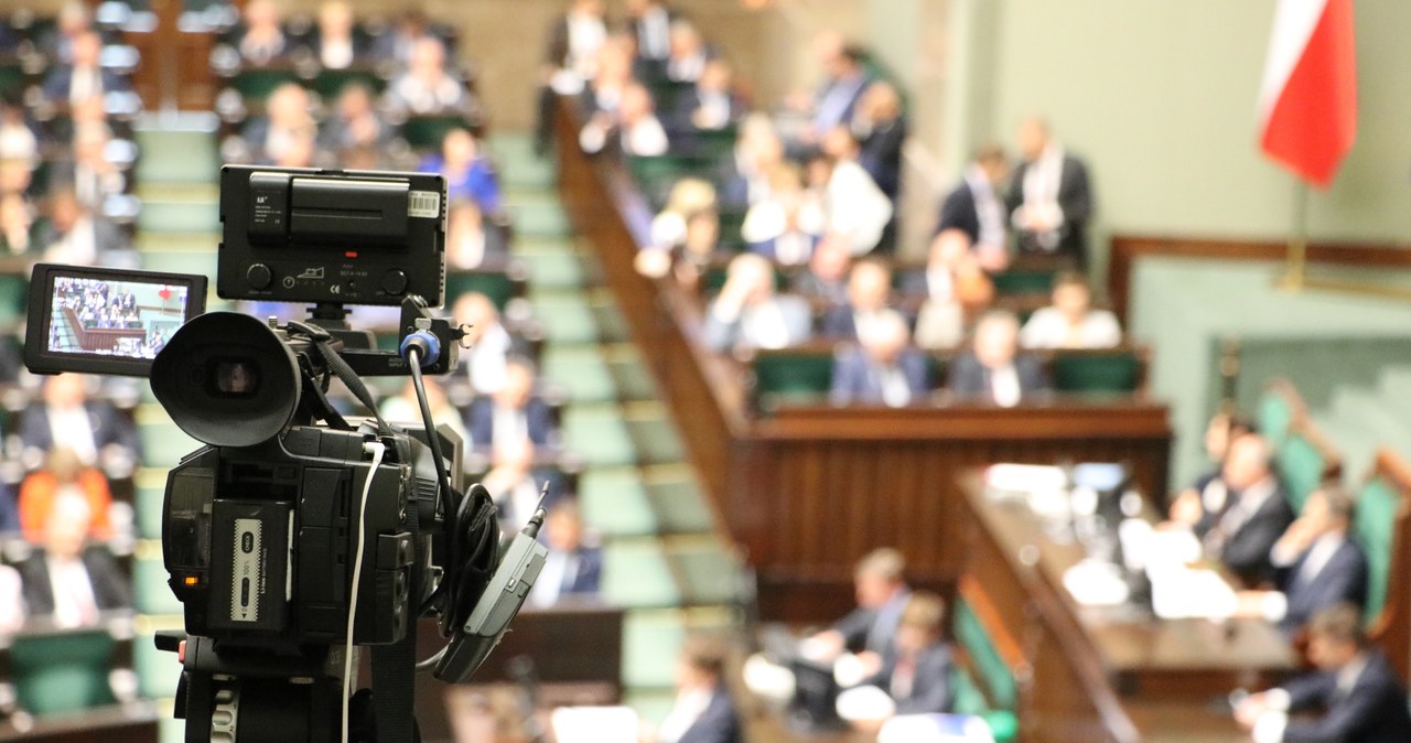 Będzie dodatkowe posiedzenie Sejmu przed wyborami?
