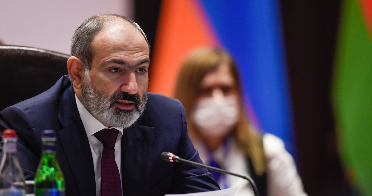 Paszynian: Azerbejdżan gromadzi wojska na granicy z Armenią