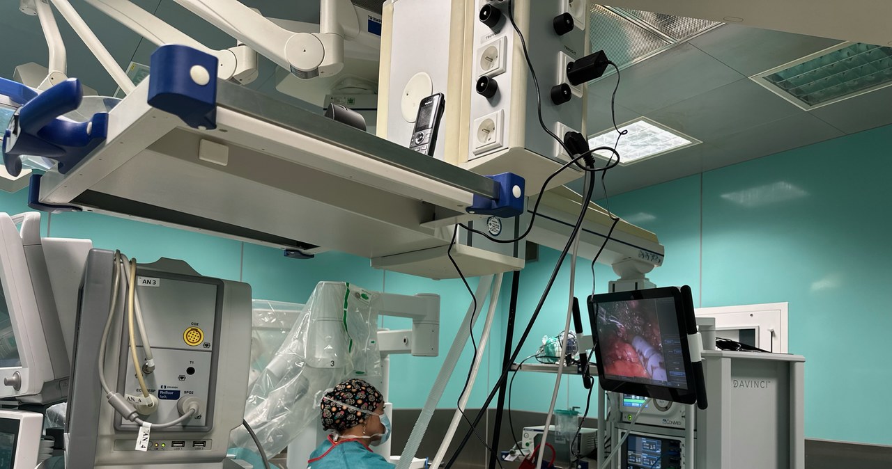 Katowice: Będzie więcej operacji urologicznych z użyciem robota da Vinci