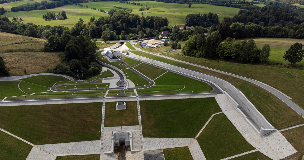 Zbiornik przeciwpowodziowy za niemal 238 mln zł oddany do użytku