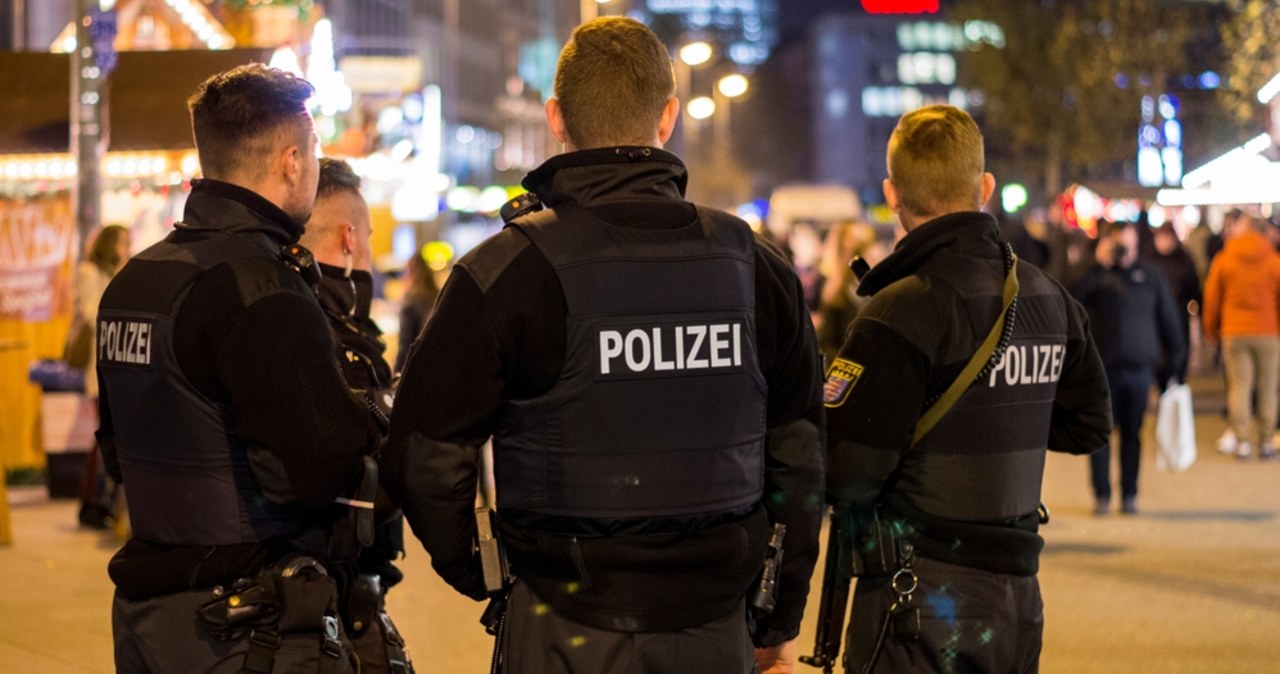 Niemieccy policjanci używali nazistowskich symboli na czacie