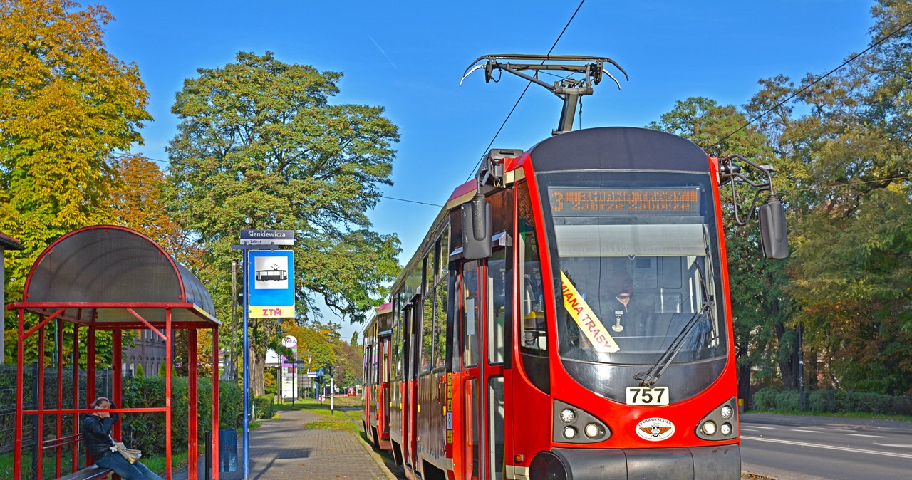 ​Od poniedziałku tramwaje w Zabrzu wracają na stałe trasy