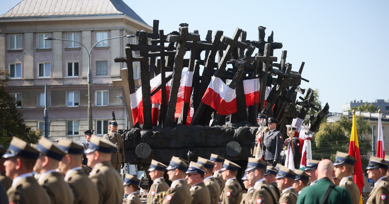 Upamiętniono 84. rocznicę niemieckiego ostrzału Zamku Królewskiego w Warszawie