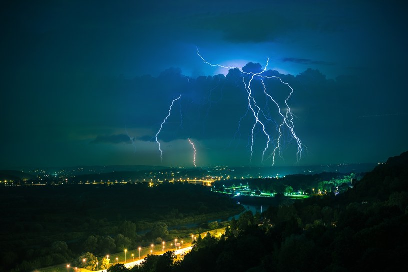 Już najbliższej nocy czeka nas pogodowy armagedon. Wydano ostrzeżenia pierwszego stopnia