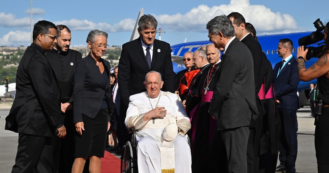 Papież Franciszek przybył z dwudniową wizytą do Marsylii