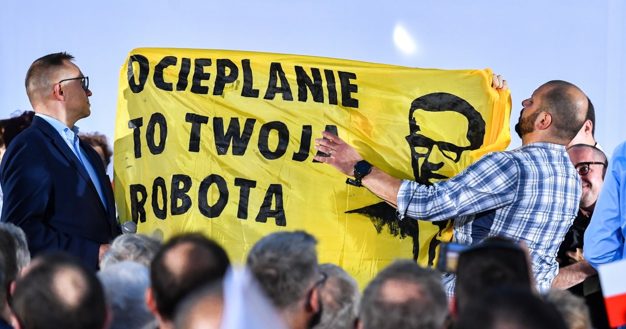 Premier w Świdniku. Kilku mężczyzn weszło na scenę