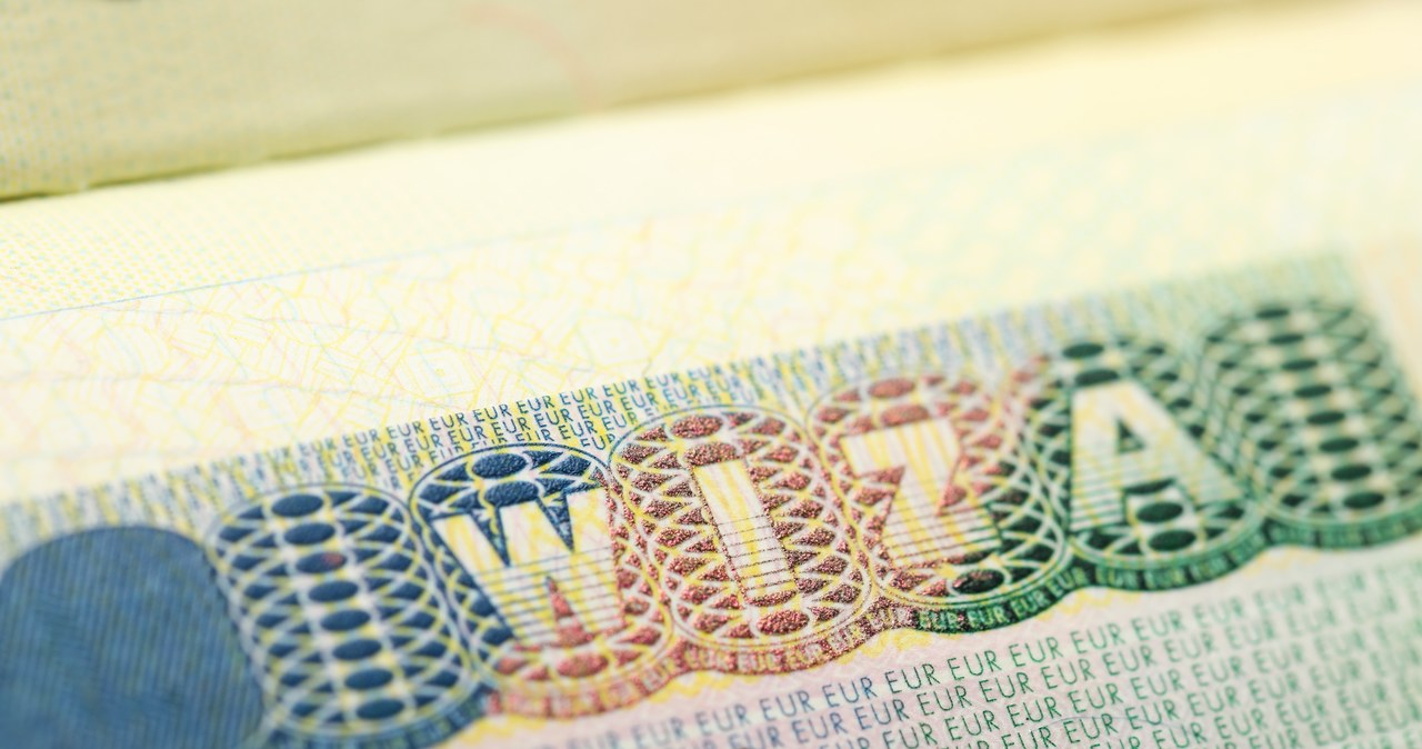 Afera wizowa. MSZ nie wypowie umów wszystkich agencjom