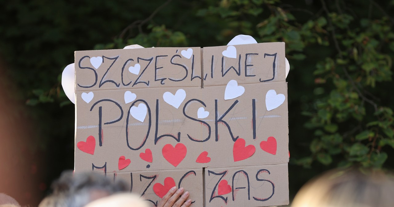 Wyborcze sympatie Polaków. W których grupach wiekowych widać największe zmiany?