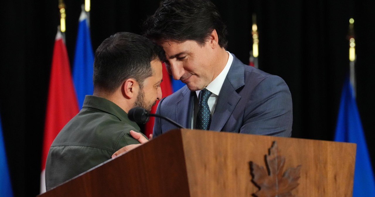 Premier Trudeau przeprosił za „błąd, który głęboko zawstydził parlament i Kanadę”