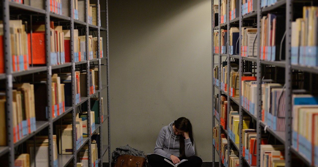 BUW dla sów przez cały rok! Biblioteka Uniwersytecka czynna przez całą dobę