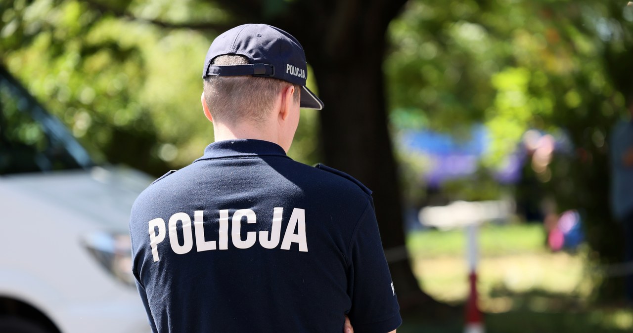 Wypadek busa z 34 cudzoziemcami w Piotrkowie. Pasażerowie uciekli