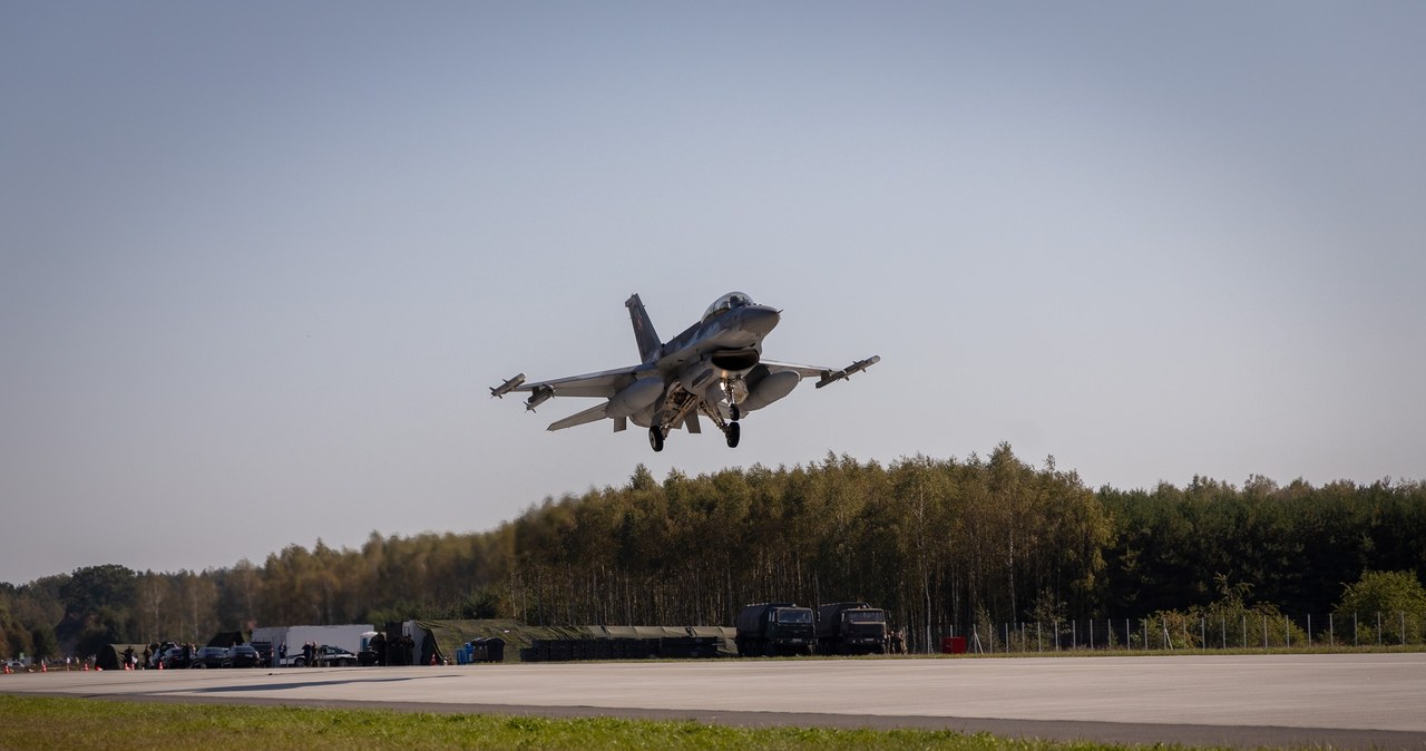 F-16 na wyciągnięcie ręki. Niecodzienne ćwiczenia ROUTE 604 [WIDEO]