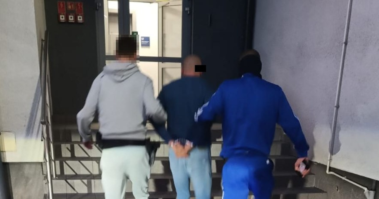 Poszukiwany trzema listami gończymi 32-latek w rękach policji