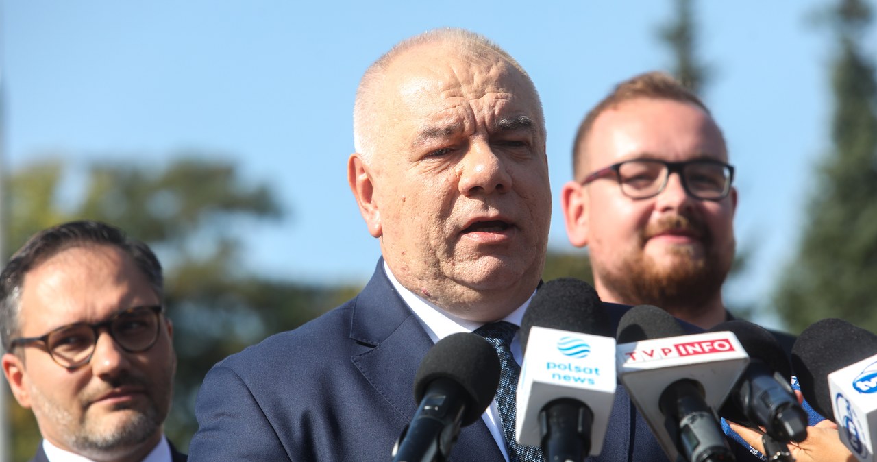 Sasin o niskich cenach paliw: To efekt fuzji Orlenu i Lotosu