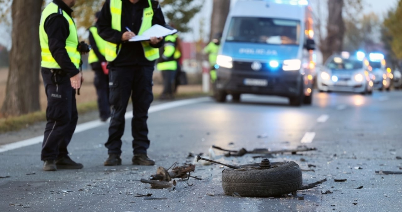 Zderzenie osobówki z „elką”. Jedna osoba w szpitalu