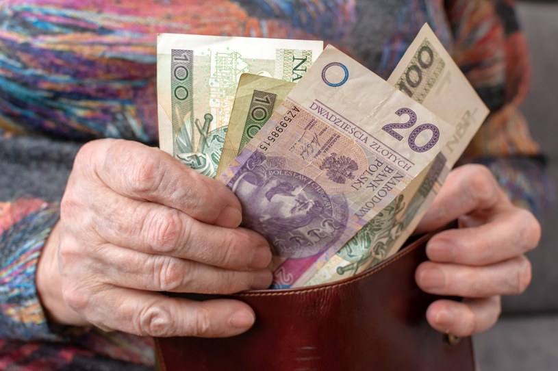 Spore zmiany w emeryturach w listopadzie. Pieniądze trafią do seniorów w innych terminach