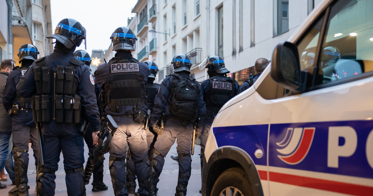 Porachunki gangów w Nimes. Dwie strzelaniny, rannych pięciu policjantów