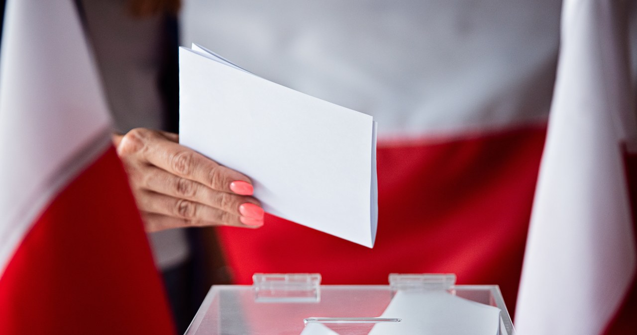 Wybory 2023. Kiedy głosujemy, w jakich godzinach i jak prawidłowo oddać głos