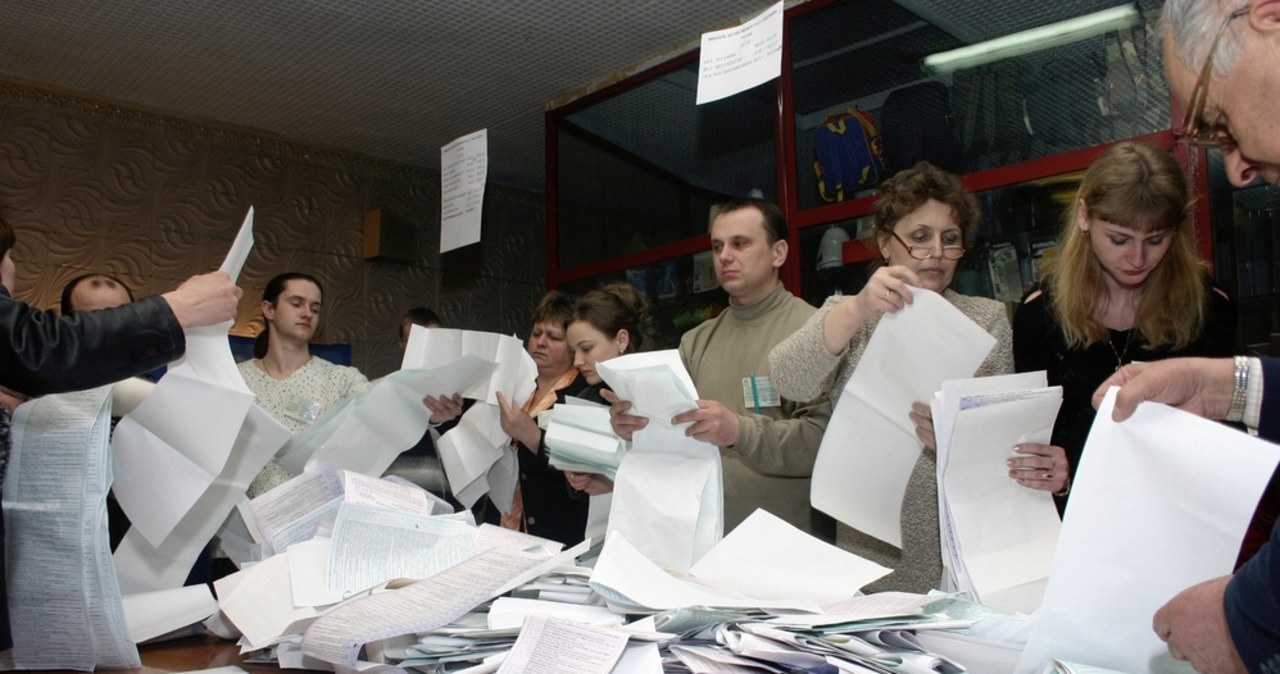 Matematyk o systemie liczenia głosów wyborczych w Polsce: Faworyzuje większe partie polityczne