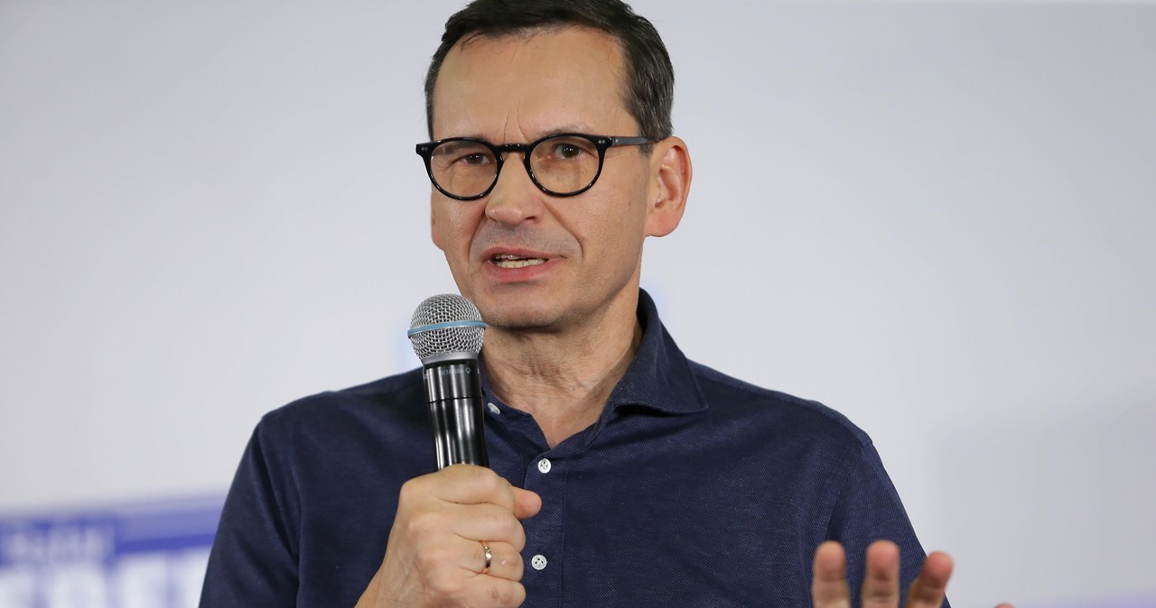 Afera po meczu Legii w Holandii. Morawiecki reaguje
