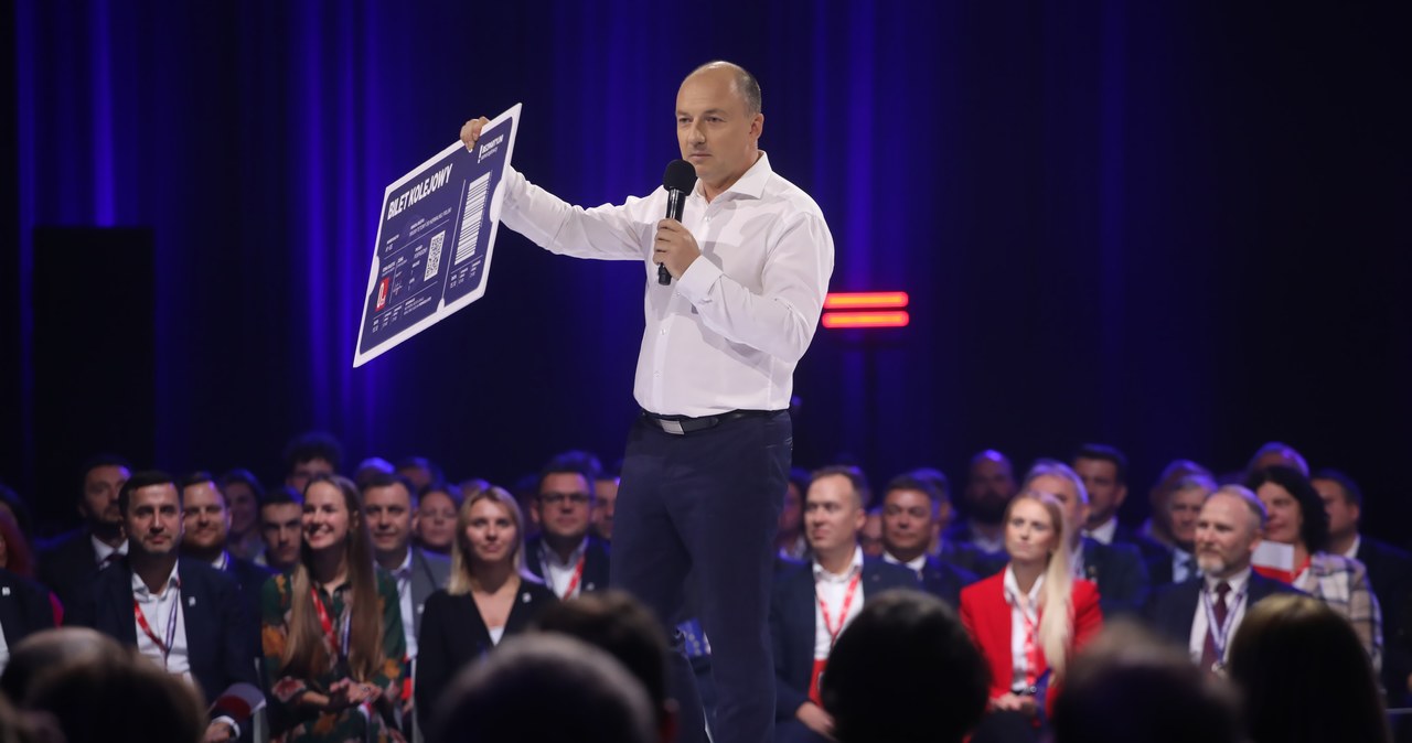 Bezpłatna komunikacja i darmowe posiłki w szkołach. Konwencja Bezpartyjnych Samorządowców