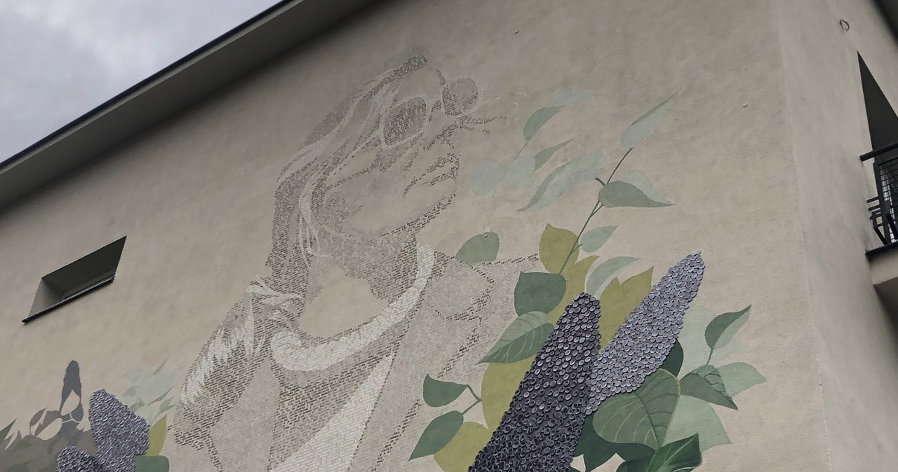 ​W Warszawie odsłonięto mural Agnieszki Osieckiej