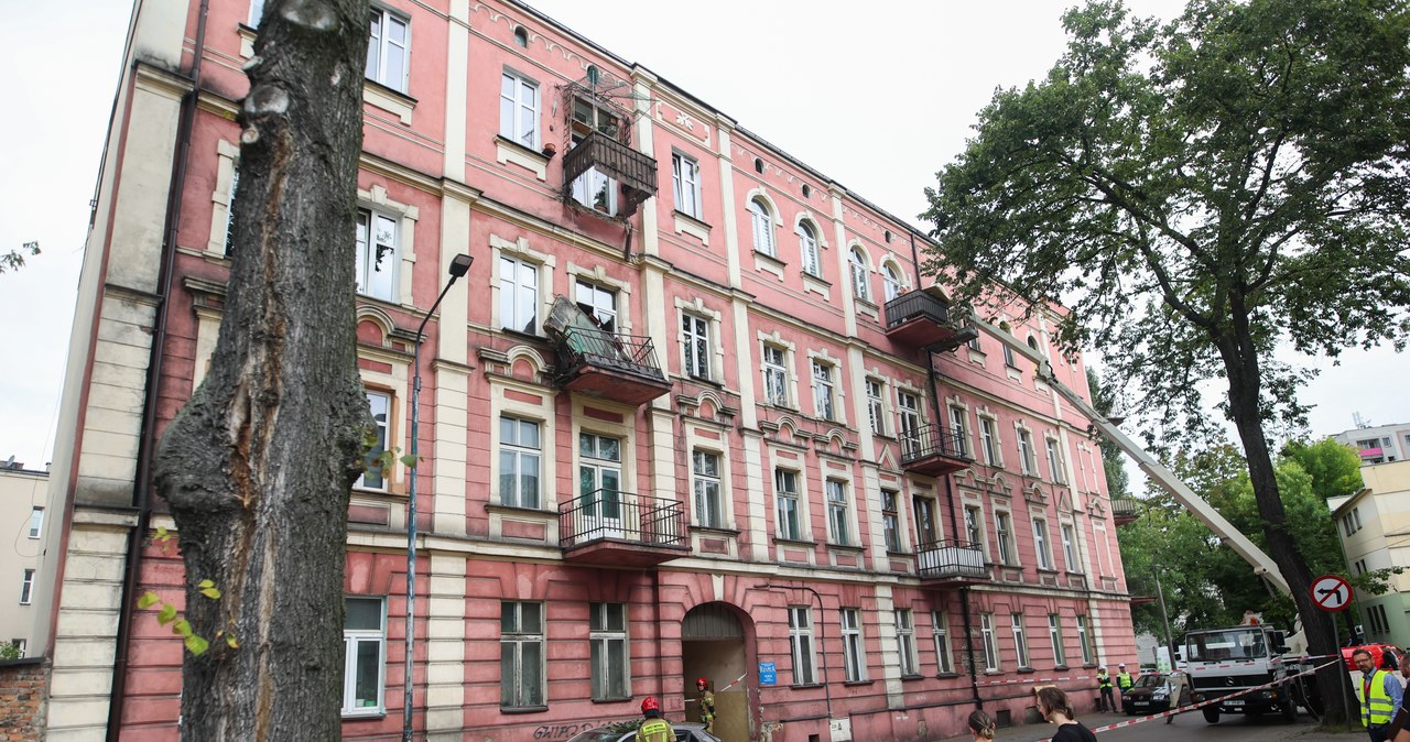 UM o pracach w kamienicy w Sosnowcu: Musimy usunąć balkony