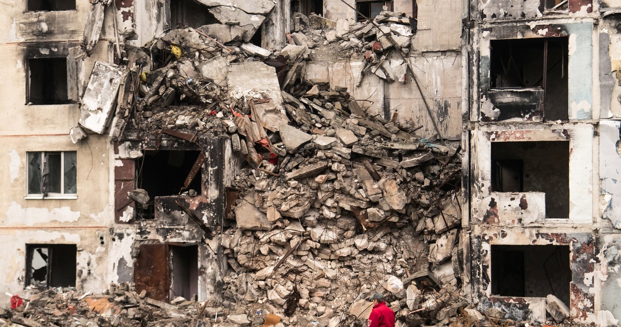 Ukraina. Dwaj chłopcy weszli na minę. Jeden z nich nie żyje [RELACJA]