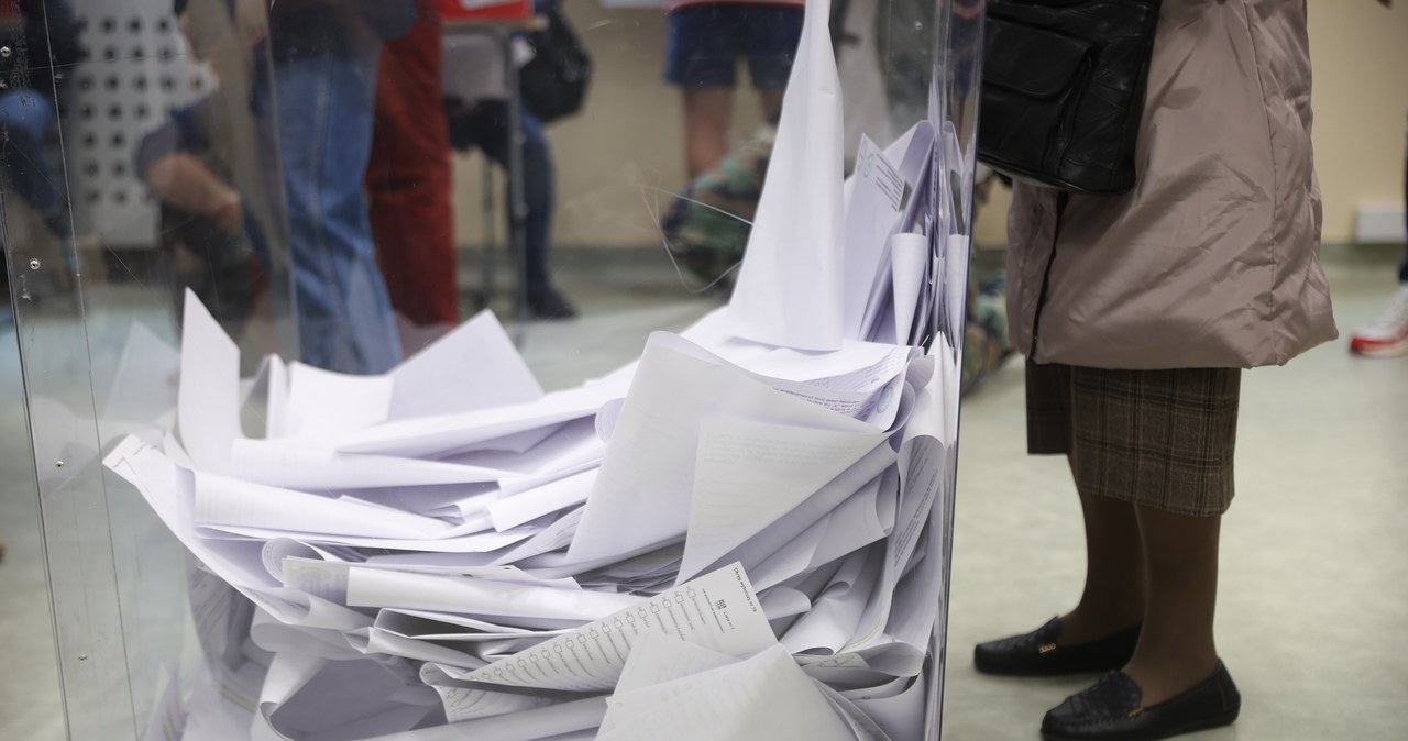 PKW: Można nie przyjąć karty do głosowania, ale komisja nie może tego sugerować