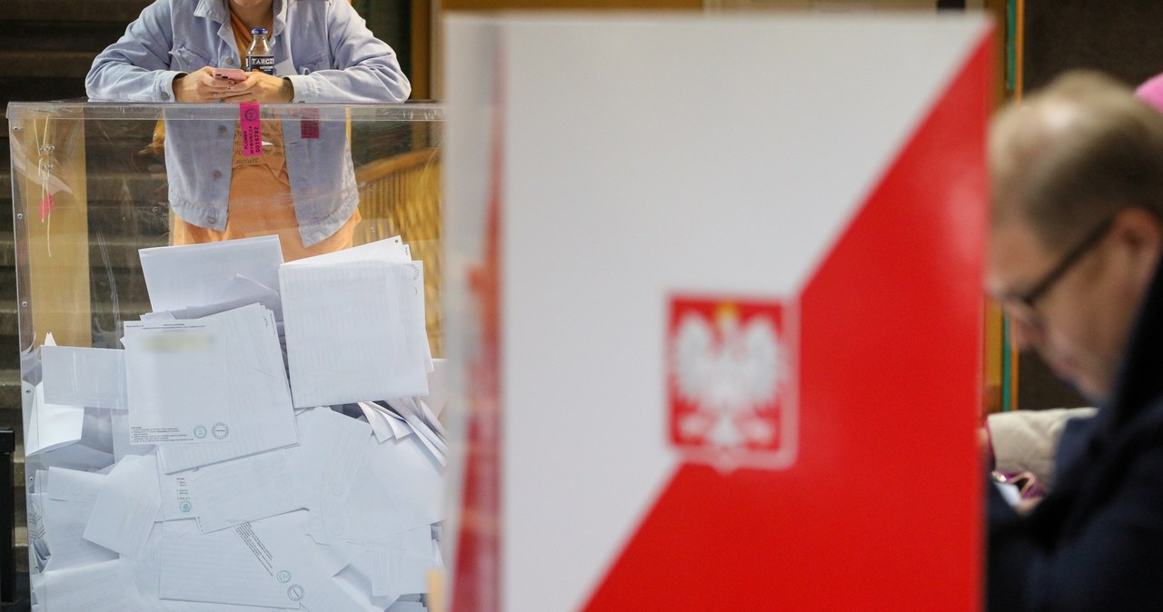 Wybory 2023. Pościg za nietrzeźwym członkiem komisji wyborczej