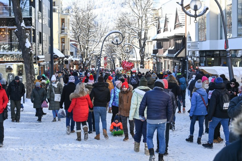 Polacy masowo rezerwują noclegi w Zakopanem na sylwestra. „Powariowali z tymi cenami”