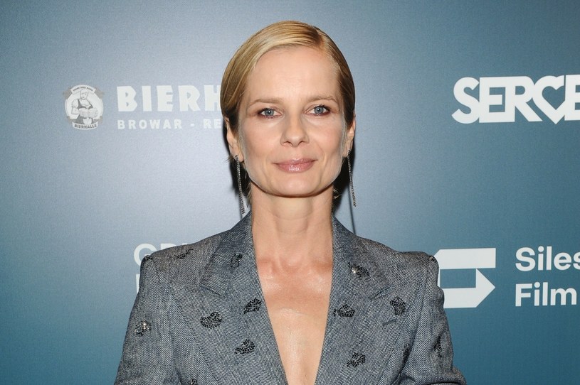 Magdalena Cielecka na premierze filmu „Miało Cię nie być”. Aktorka zaprezentowała ultramodną stylizację