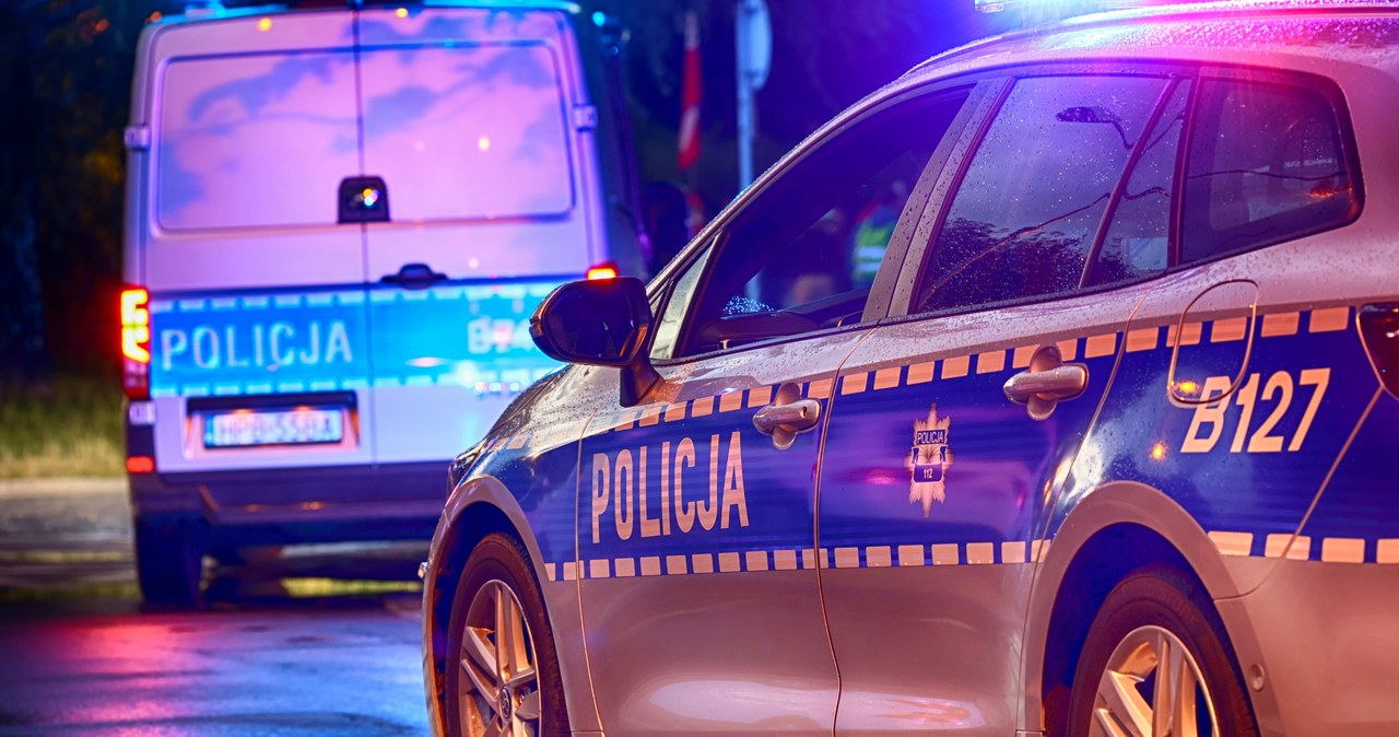 Autobus wjechał w blok w Białymstoku. Kierowca w szpitalu