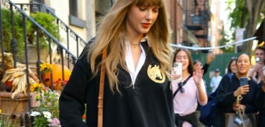 Taylor Swift w brązowych kozakach. Stylizacja jest hitem jesieni