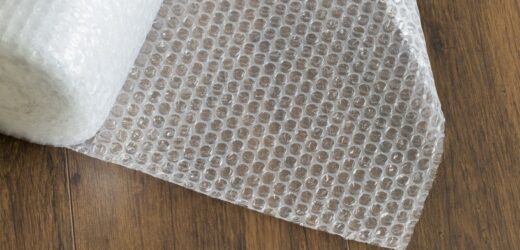 Genialny trik na zamarznięte szyby w samochodzie. Wystarczy jeden produkt