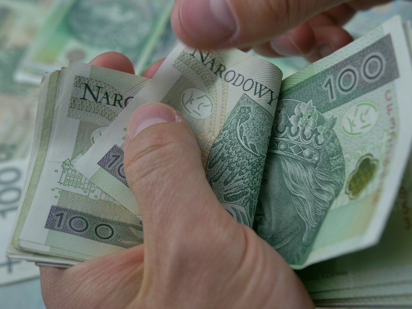 Jak zmienić numer konta do przelewu 500+? Wystarczy kilka minut