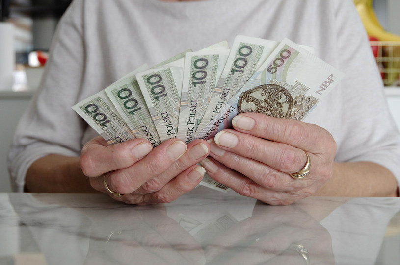 Wychowywałaś dzieci? Na twoje konto może wpłynąć dodatek od ZUS. Oto kto skorzysta