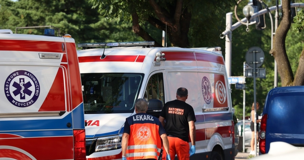 Wypadli z trzeciego piętra sanatorium. Dwie osoby w bardzo ciężkim stanie