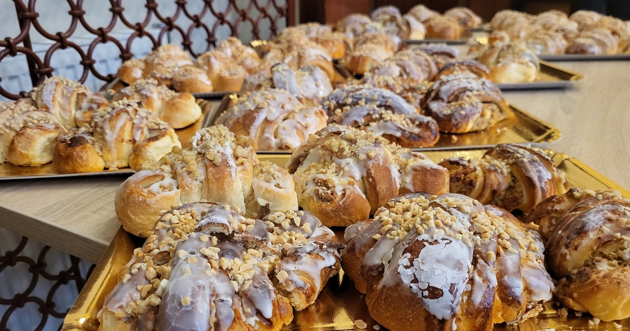 Rogale świętomarcińskie: Tradycja, przepis i cena