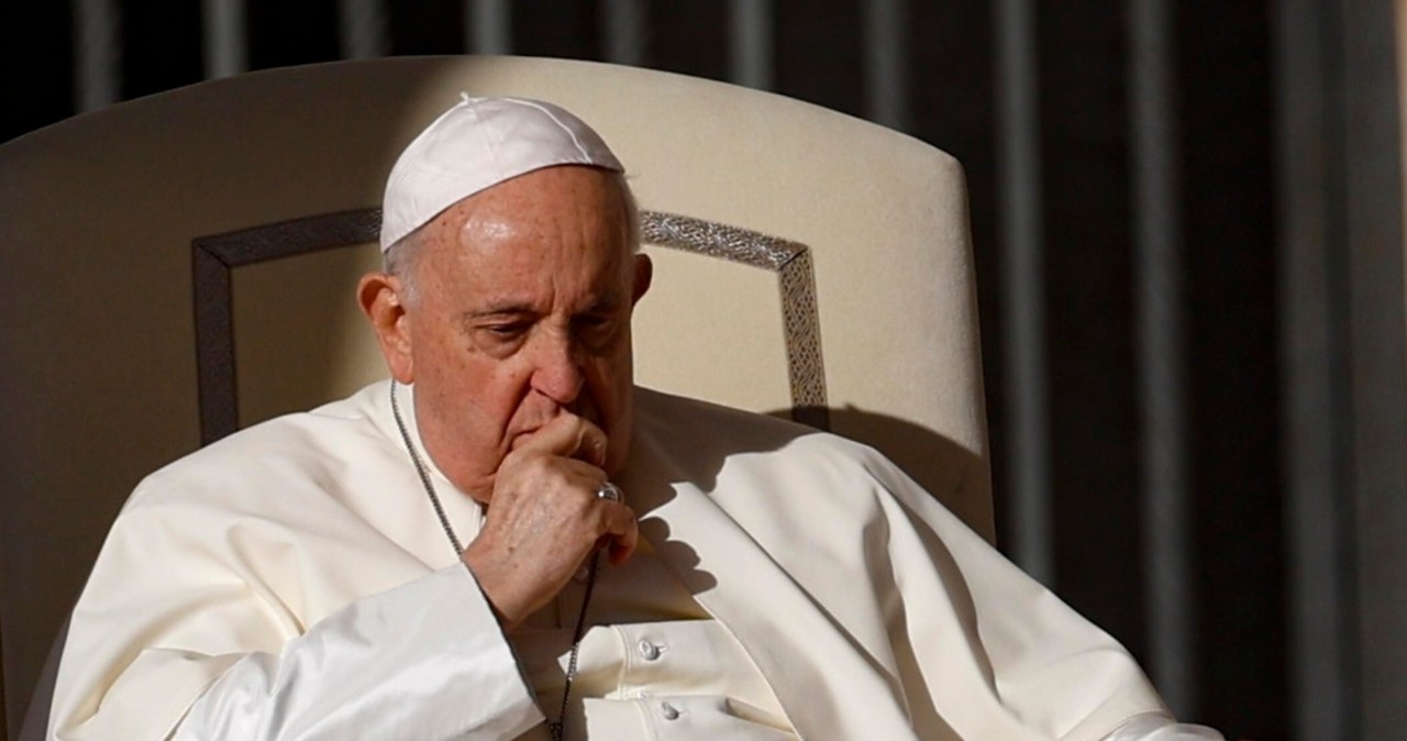 Papież Franciszek pracuje nad autobiografią