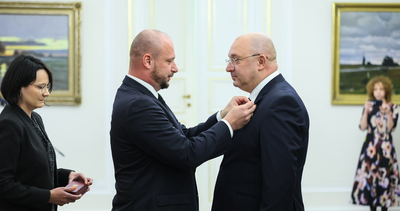 „Wykazaliście się nie tylko odwagą”. Medycy i wolontariusze odznaczeni