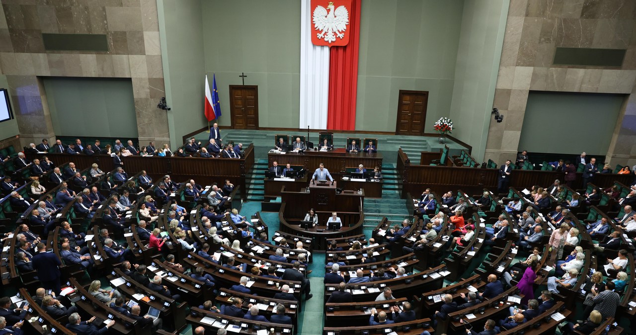 W poniedziałek inauguracyjne posiedzenie Sejmu X kadencji