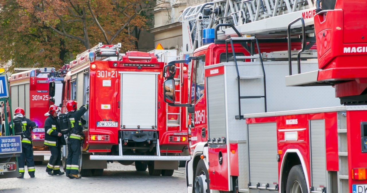 Wyciek chlorku metylenu na poznańskiej uczelni. Akcja straży pożarnej