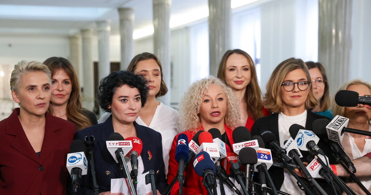Aborcyjna ofensywa Lewicy. Hołownia: Nie będzie zamrażarki