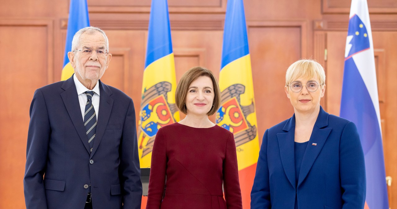 Pies prezydent Mołdawii ugryzł prezydenta Austrii [WIDEO]
