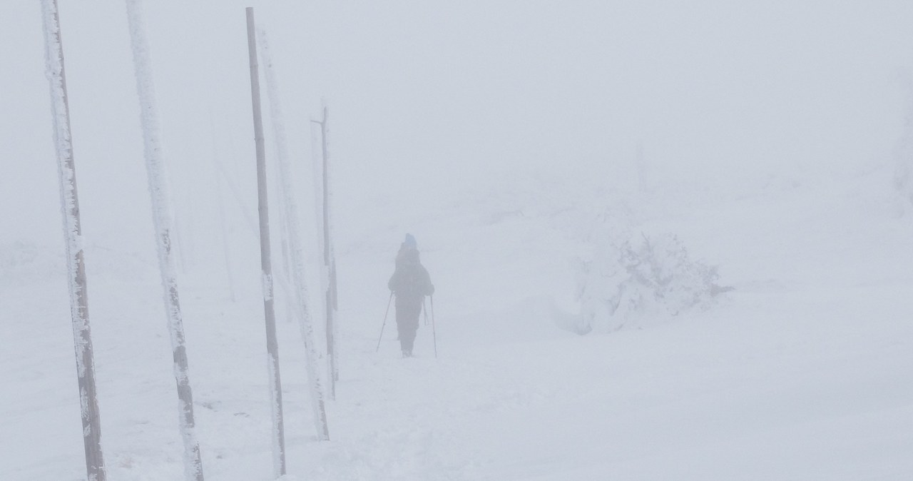 Zimowo w Karkonoszach. Temperatura odczuwalna spadnie poniżej -15°C