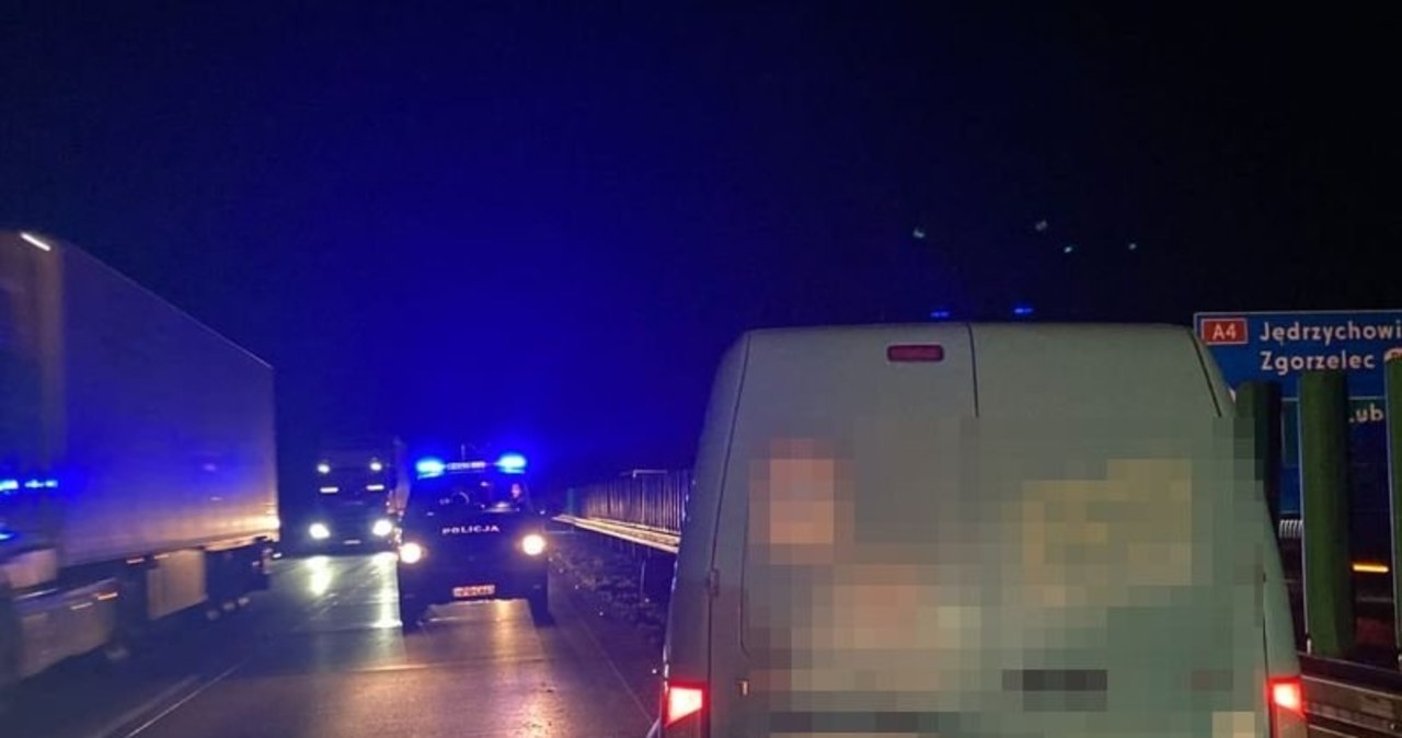 Jechał pod prąd A4. Był pijany, samochód ukradł